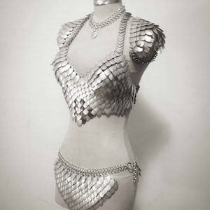 4 pc set-The Valkyrie Rider-ScaleMail Chainmail Bikini (Halter + Convertible Loincloth Skirt + Spaulders Red Sonja Bikini)