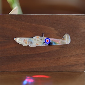 Biglietto d'auguri retrò in vetro colorato Spitfire della Seconda Guerra Mondiale - Regalo fatto a mano per papà, lui, marito, fidanzato, fratello