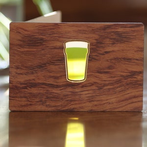 Väter Bierglas Holz Geburtstagsanlass Grußkarte. Handgemachtes Geschenk für Ihn. Vatertag, Weihnachten oder Geburtstag