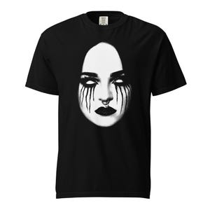 Goth Girl T Shirt - Black Goth Shirt, Grunge Clothing,Alt Clothing,,Goth Shirt,Dark Academia, Surreal T-shirt,Punk