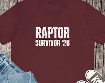 Raptor Survivor '26 T-shirt | Shirt met quote dinosaurus