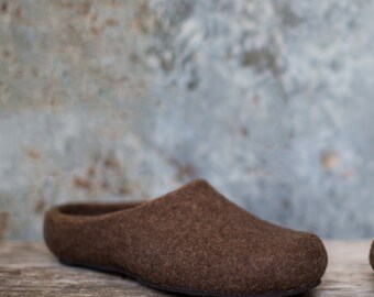 Wool clogs, Natural brown woolen slippers with rubber soles