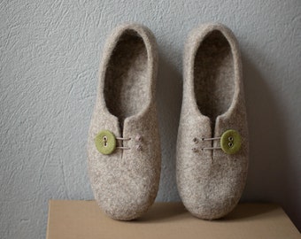 Felted slippers for women, Comfort beige house shoes with mossy green button, Natural organic wool clogs handmade by Vaida Petreikis