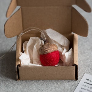 Ornamento con oli essenziali, ghianda in feltro per aromaterapia domestica, deodorante per auto Woodland, diffusore di oli originali, piccoli regali di Natale per i colleghi