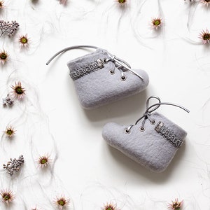 Newborn booties, Princess baby shoes, Gray felted boots, Limited edition crib shoes, New baby gift, Newborn girl coming home outfit image 1