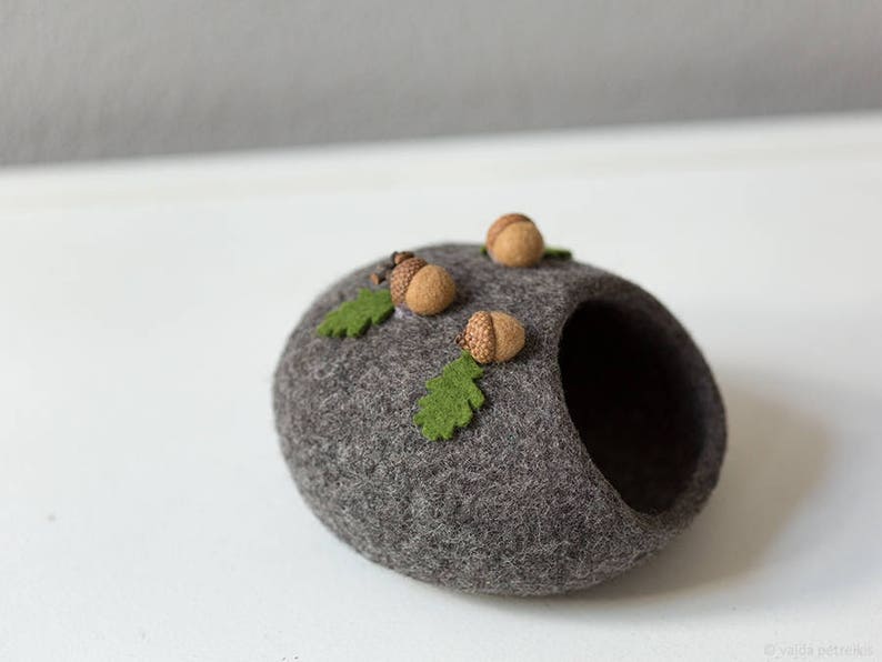 Hedgehog bed, Small pet cave, Eco friendly small animal house, Hamster bed, Woodland fall autumn acorn decor, Pet furniture, Nap pouch image 4