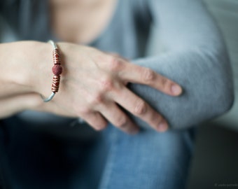 Minimalist bracelet in deep dark garnet red with a hint of gold, Felt fall winter fashion jewelry