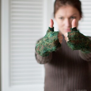 Felted fingerless gloves, Wool fingerless mittens, Felt arm warmers in dark emerald green with shiny multicolor rainbow surface image 3