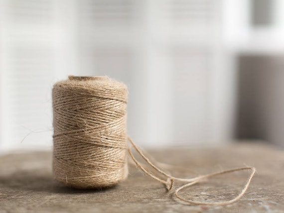 Jute twine - Natural color jute cord - Rustic packaging string - Gift wrapping yarn spool - Twisted kraft cord for gift wrap