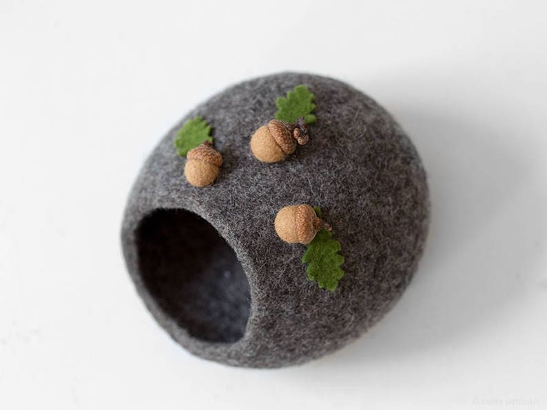 Hedgehog bed, Small pet cave, Eco friendly small animal house, Hamster bed, Woodland fall autumn acorn decor, Pet furniture, Nap pouch image 5
