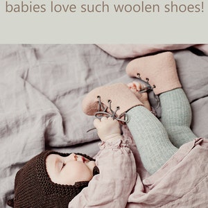 Newborn booties, Natural organic wool boots, Unisex eco friendly felted greyish brown shoes with vegan leather laces, Baby first shoes image 4