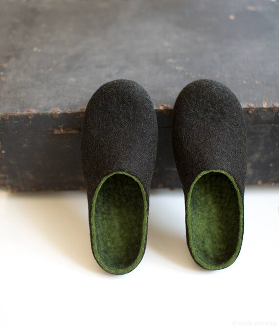 Felted Men Slippers Mens House Shoes Forest Green Very Dark Brown Natural Wool Clogs Eco Friendly Gift For Him Wool Anniversary Christmas