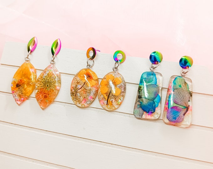 Resin and Flowers Earrings, with Rainbow Stainless Steel Hooks