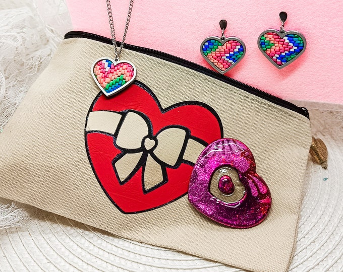 Special Packaging Edition: Polymer Clay Multicolor Hearts Set | Necklace with Pendant and Earrings, in a decorated Zip Bag with an Heart Pin