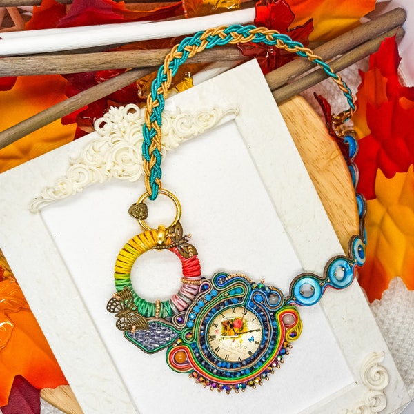 Collana Arcobaleno | Collana soutache, pezzo unico OOAK, ricamata a mano, collana colorata, regalo da donna.