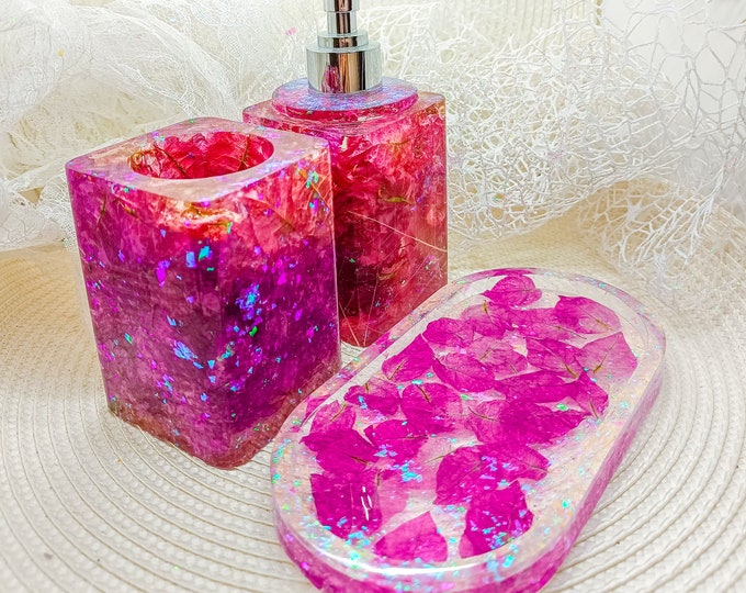 Personalized Resin Bathroom Set | Liquid Soap Dispenser, Tray and Toothbrush Holder | Decor for home | Customized Gift