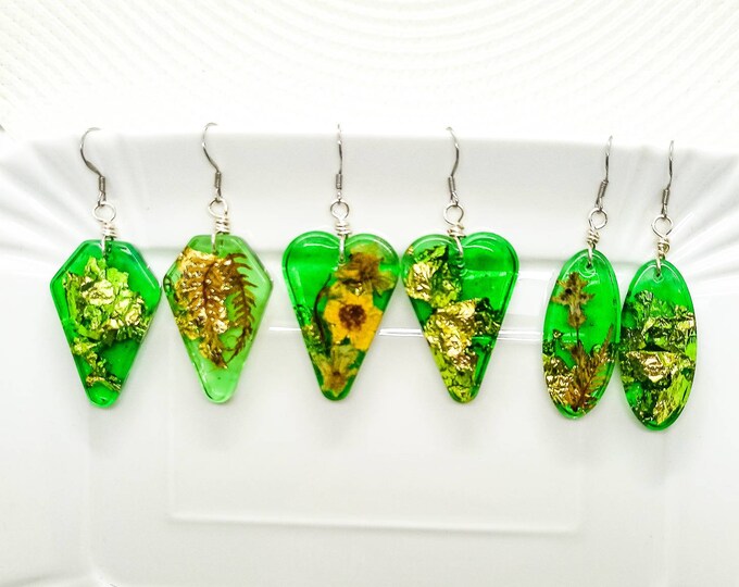 Green Resin Earrings with Yellow Field Flowers and Ferns | Secret Garden Collection