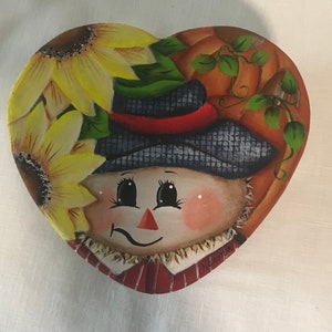 Hand Painted Scarecrow Heart Dish: Sunflower & Pumpkin Decor
