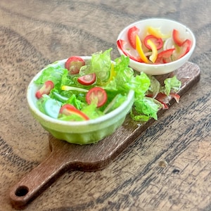 Salad preparation board - 12th scale