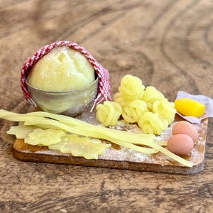 Italian Pasta - Prep board -  UNIQUE - 1/12 scale miniature