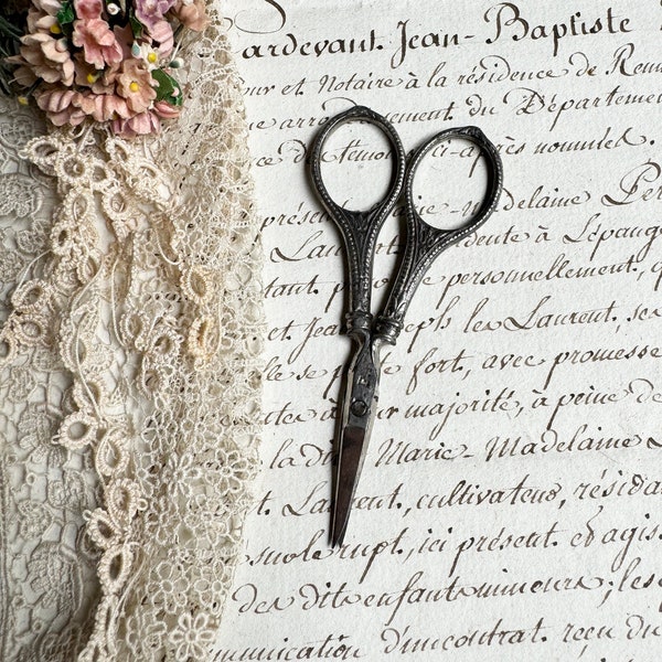 Vintage Scissors- Sewing Supplies- French Brocante Embroidery Scissors- Ornate Handles- Sewing Notions