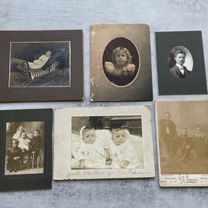 Photos victoriennes - Post mortem possible - Enfants - Adultes - Sépia - Lot de photos anciennes - Papier Photos vintage éphémères