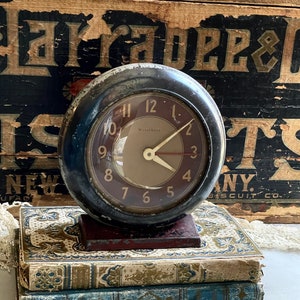 Vintage Waterbury Alarm Clock: Industrial Decor, Non-Working Display