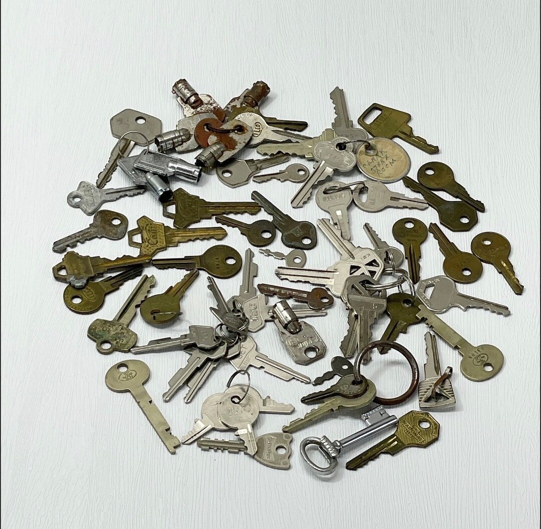 Vintage Car Keys 60 Old Keys for Steampunk Found Object Art and Jewelry