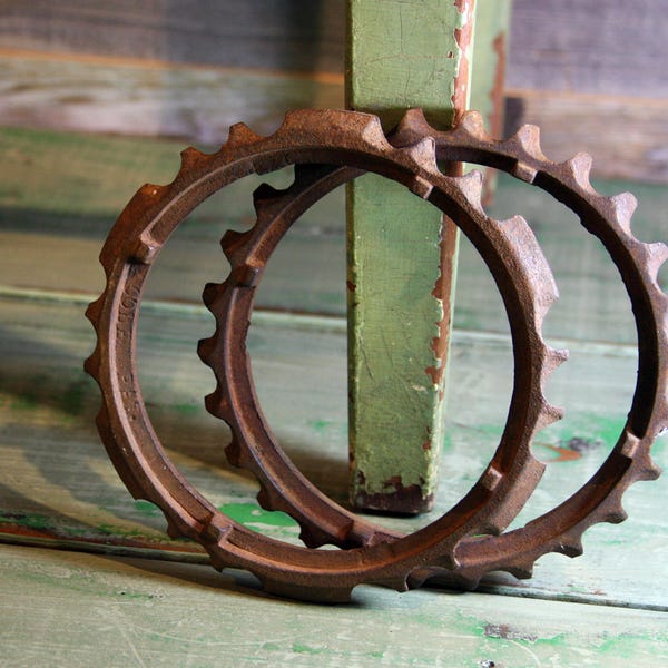 Large Metal RUSTY GEARS (2) Industrial Machine Iron Cogs- Salvaged Rusted Metal Tractor Gears- A14