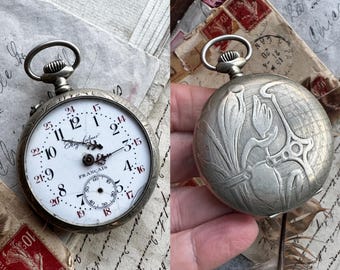 Antike französische Taschenuhr- Régulateur Français Emaille-Zifferblatt, reich verziertes silbernes Gehäuse- Dekorativ