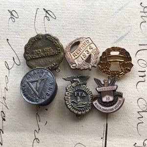 Vintage Pin Lot: Club, Organization & Service Pins - Mixed Media