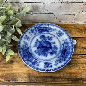Antique Flow Blue Warming Plate: Nankin Jar Pattern, 1800s English Transferware