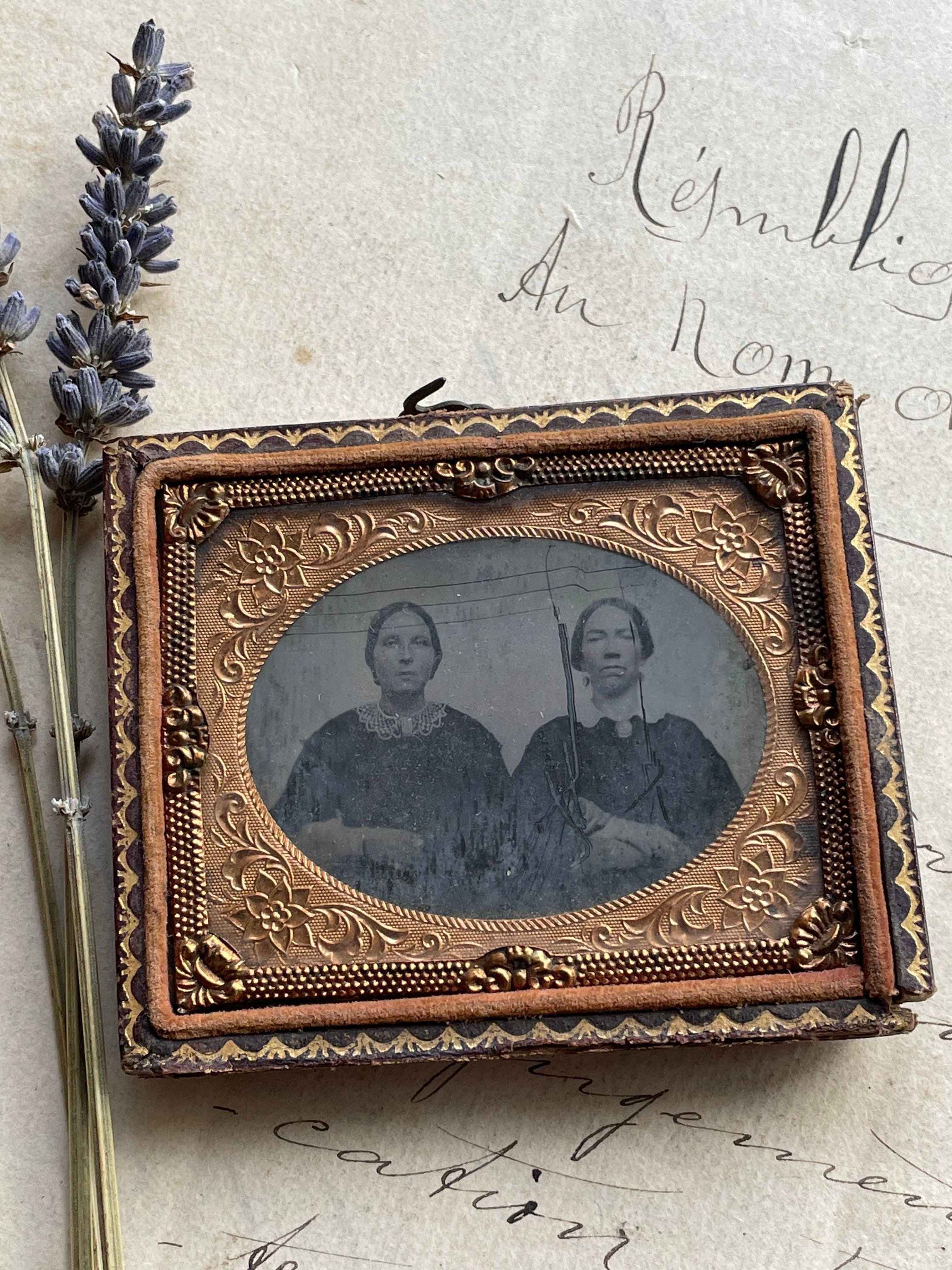 Visual Arts Frames Lot of 4 Antique Daguerreotype Half Cases Picture