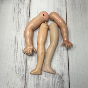 Parti di bambole antiche - Braccia, gambe, bambole di composizione vintage, accessori, stranezze, parti di bambole spaventose, accessori - Riparazione e restauro