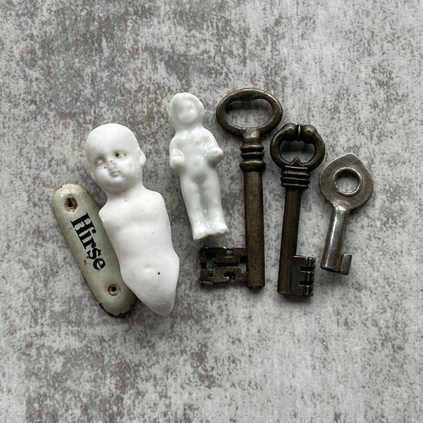 Vintage Supply- Destash Trinket Assemblage Lot- Collectibles- Dolls Keys