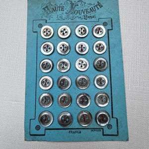 Vintage Buttons from France, Sewing Notions, French Button Card, Haute Nouveaute Paris