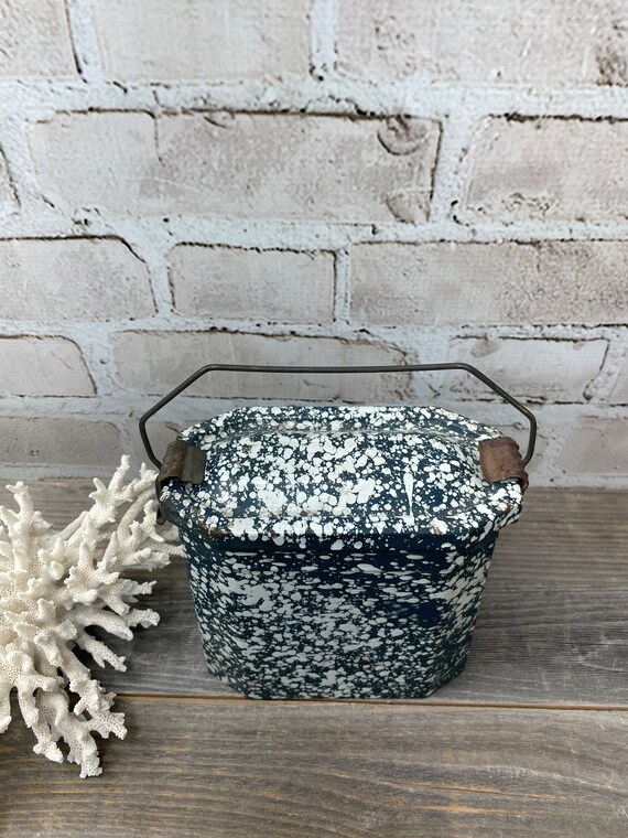 Vintage French Enamel Lunch Pail Splatter Ware with … Gem