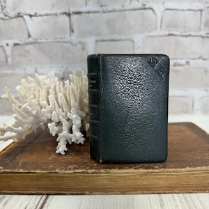 French Roman Parishioner Prayer Book, Missel, Small Sized 1894 Antique Black Leather Book, France