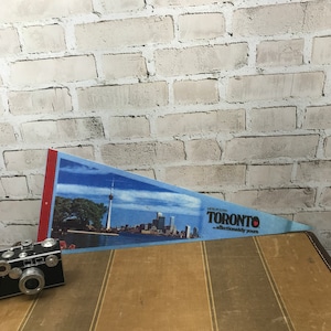 Vintage Pennant- Metropolitan Toronto- Light Blue Felt Souvenir Flag Canada