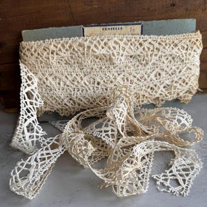 Antike französische Klöppelspitze, zarte handgemachte Dentelle, Vintage Näh-, Stick- und Bastelzubehör