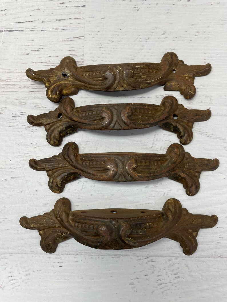 Vintage Furniture Hardware Salvaged Drawer Pulls 4 Matching Etsy