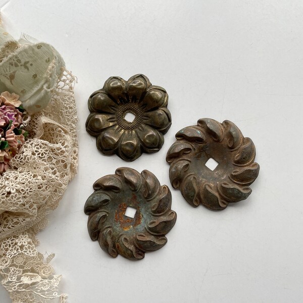 Vintage Metal Flower Embellishment Hardware- Petals Salvaged Repurposed- Mixed Media Supply