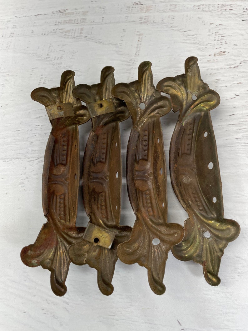Vintage Furniture Hardware Salvaged Drawer Pulls 4 Matching Etsy
