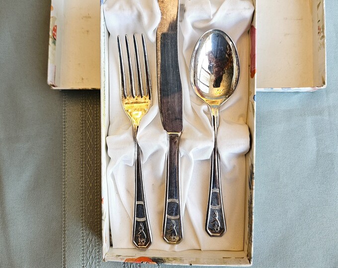 Peter Rabbit Spoon England Child's Peter Rabbit Silverware, Grenadier Bobtails EPNS Sheffield ...