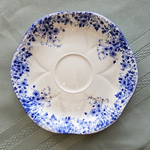 Shelley Dainty Blue orphan saucer, NO cup, Bone China England 051/28 no damage, Excellent Vintage condition