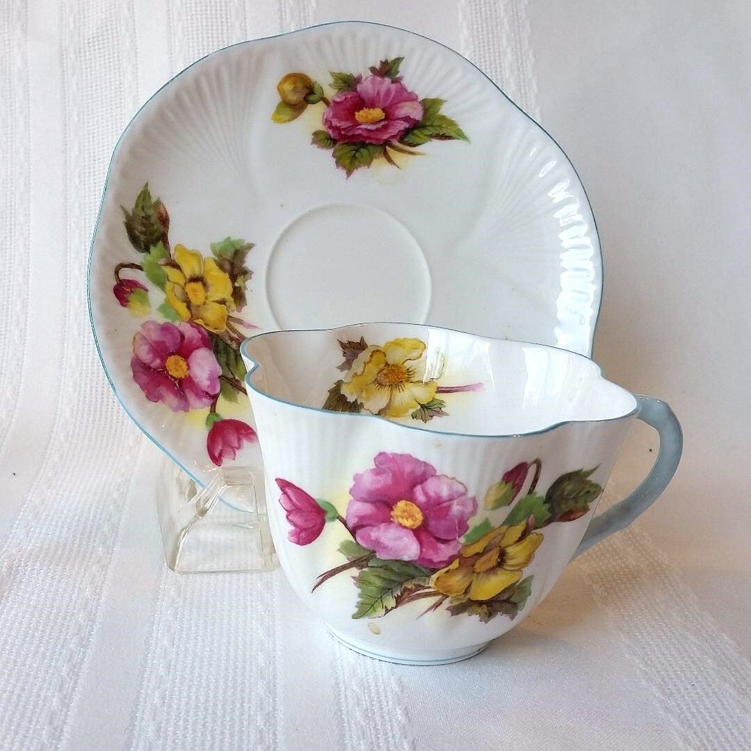 Shelley Bone China Begonia Teacup & Saucer, Dainty Shape, Pink and