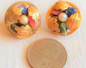 Sarah Coventry Lady Coventry Flowered Circle clip-on earrings, genuine gemstones, goldtone metal, new old stock NOS 1" rnd Exc vintage cond