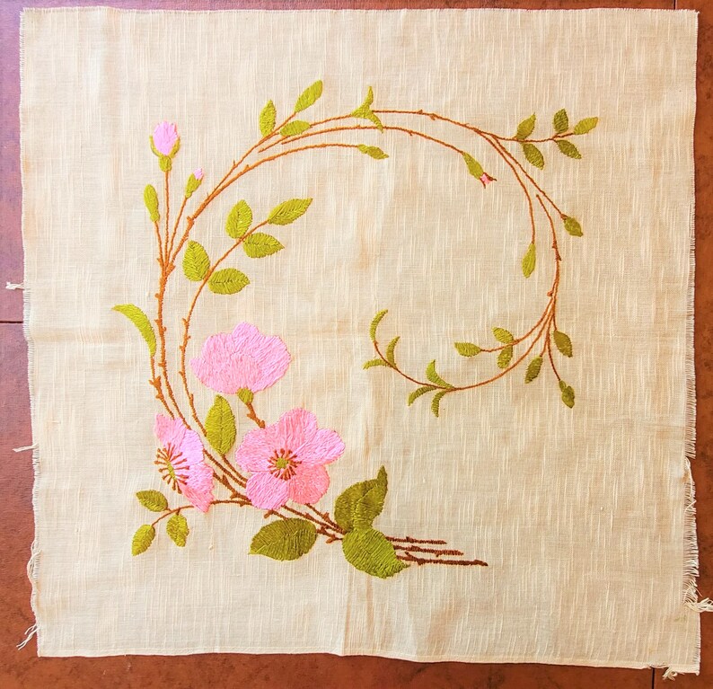 Pink Roses Pillow Cover Top or MCM Wall hanging, hand embroidered vivid colors on tan silk 20 sq, no backing, Excellent vintage condition image 1