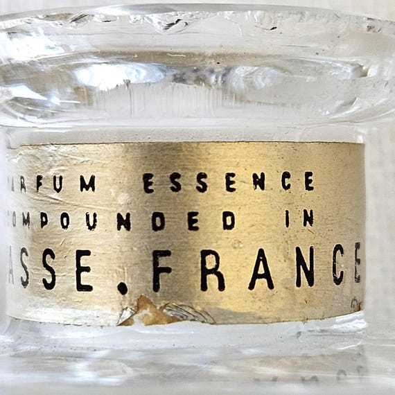 Arc De Triomphe perfume bottle, clear with red stopper 6.25" tall made in Czechoslovakia for Leon Laraine, Grasse France, Exc vintage cond View 5