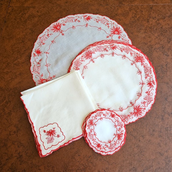 Madeira Red Chrysanthemum 8 Coasters, 7 Round Placemats, 7 Napkins, & 16.5  Center Doily, Red Embroidery on White Organdy Exc Vintage Cond - Etsy